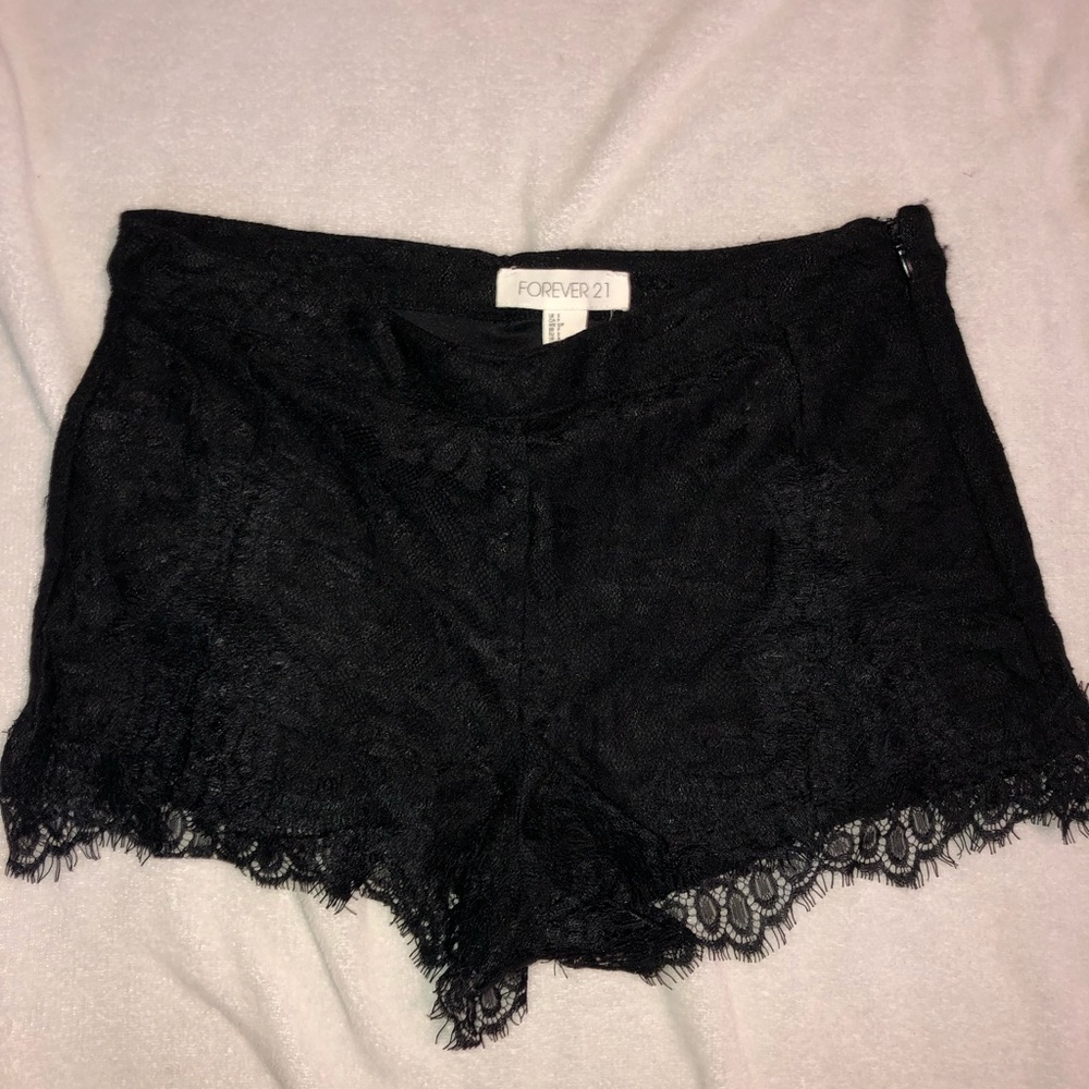 🖤Forever 21 Shorts